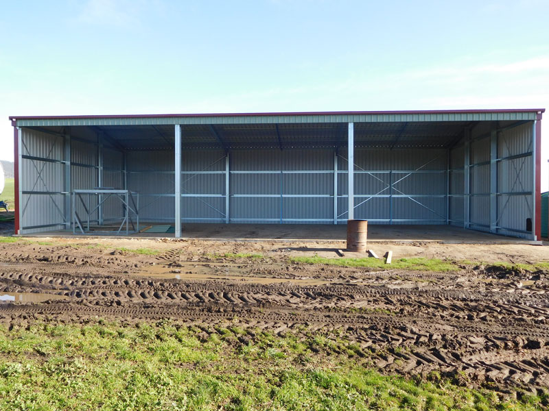 Steel garage and workshop in Hobart, Tasmania